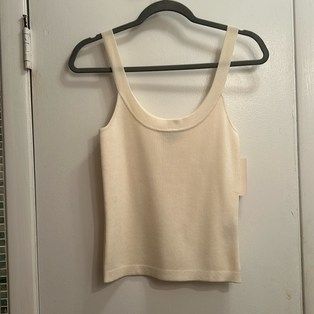 NWT Tahari Tank Top, Size 4